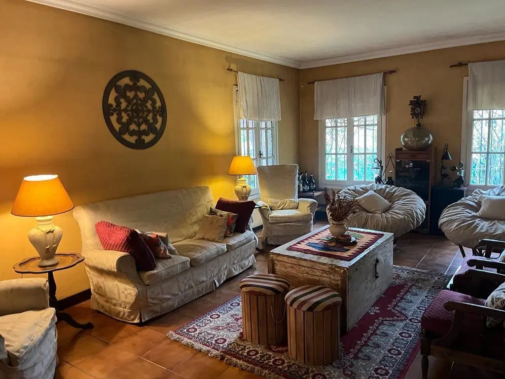 Casa 4 ambientes. | Av. Santa Fe al 2100 4