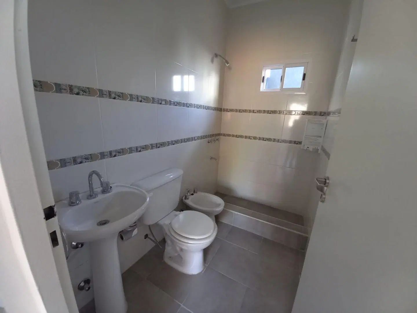 Departamento 4 ambientes. | Marcos Sastre al 3300 2
