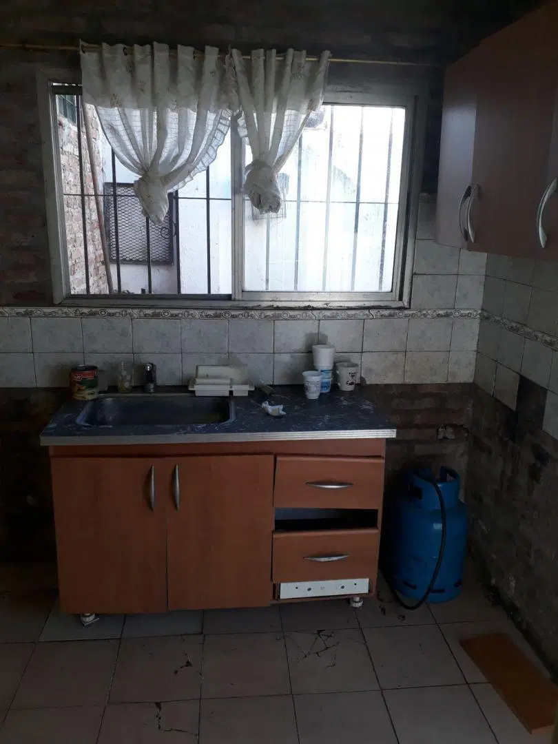 Casa 4 ambientes. | Marmol al 300 2