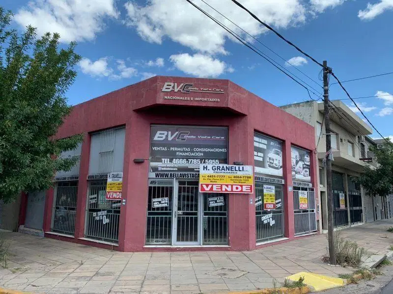 Local . | Av. Senador Moron al 700 4