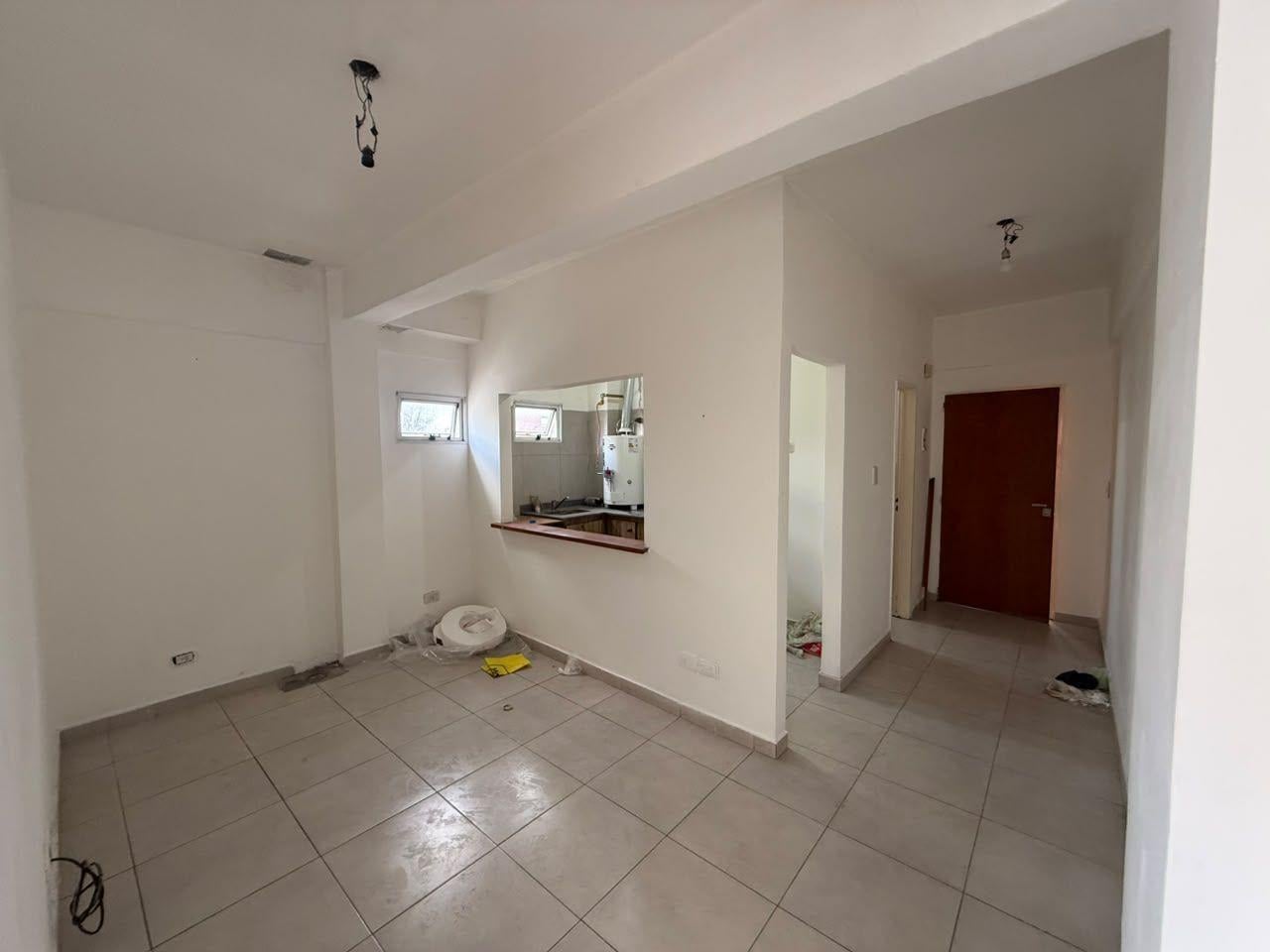 Foto de Departamento 2 ambientes. | Av. Pres. Juan Domingo Peron al 1200, imagen 3