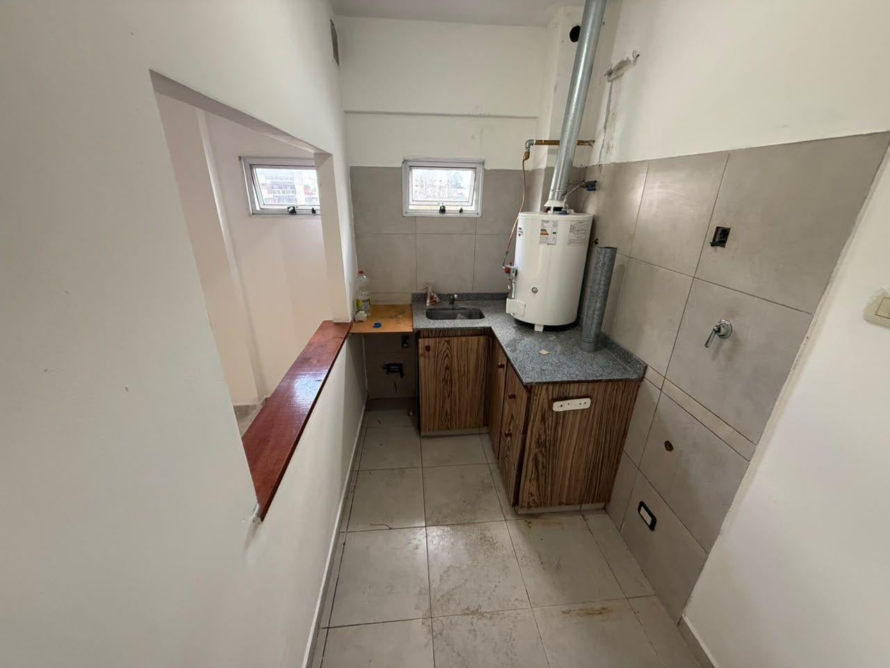 Foto de Departamento 2 ambientes. | Av. Pres. Juan Domingo Peron al 1200, imagen 4