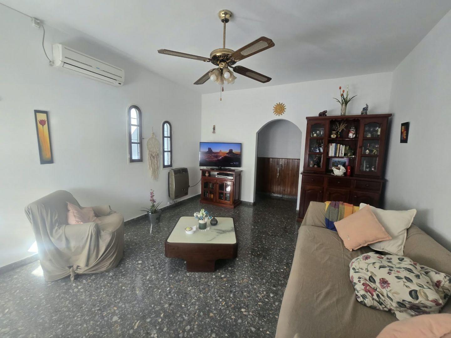 Foto de Casa 4 ambientes. | Felix de Azara al 1200, imagen 1