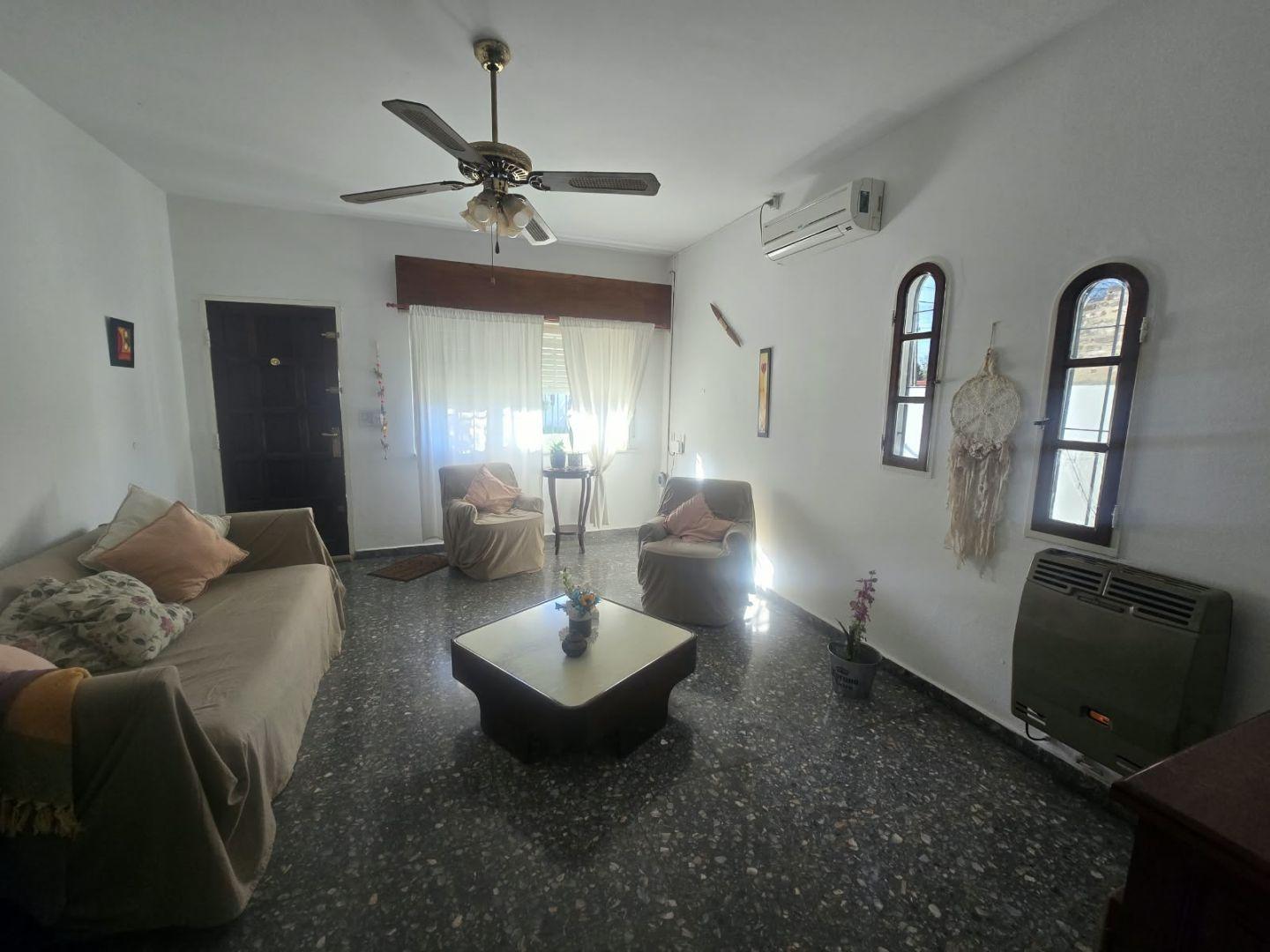 Foto de Casa 4 ambientes. | Felix de Azara al 1200, imagen 2