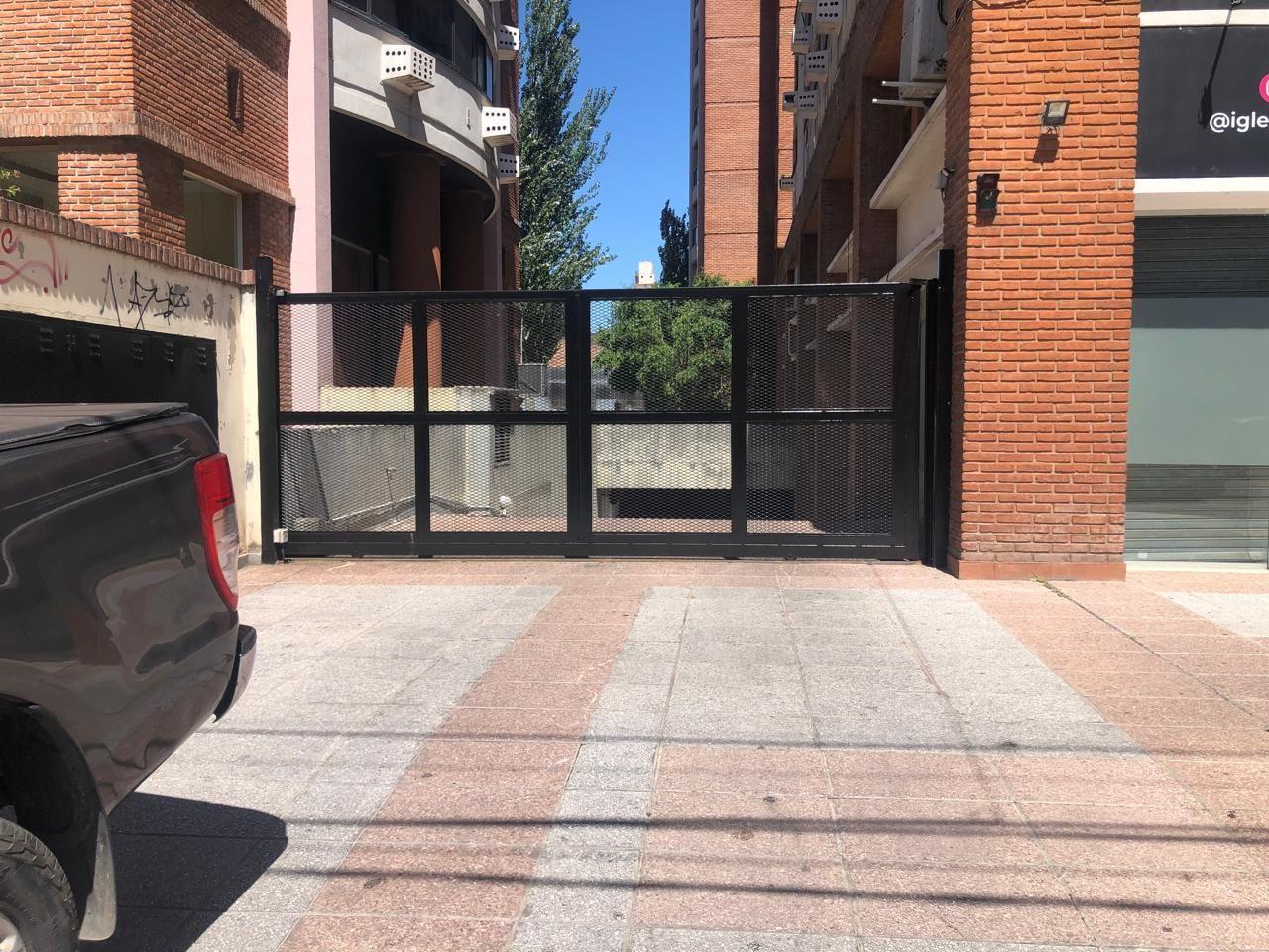 Foto de Cochera . | Av. Pres. Juan Domingo Peron al 500, imagen 3