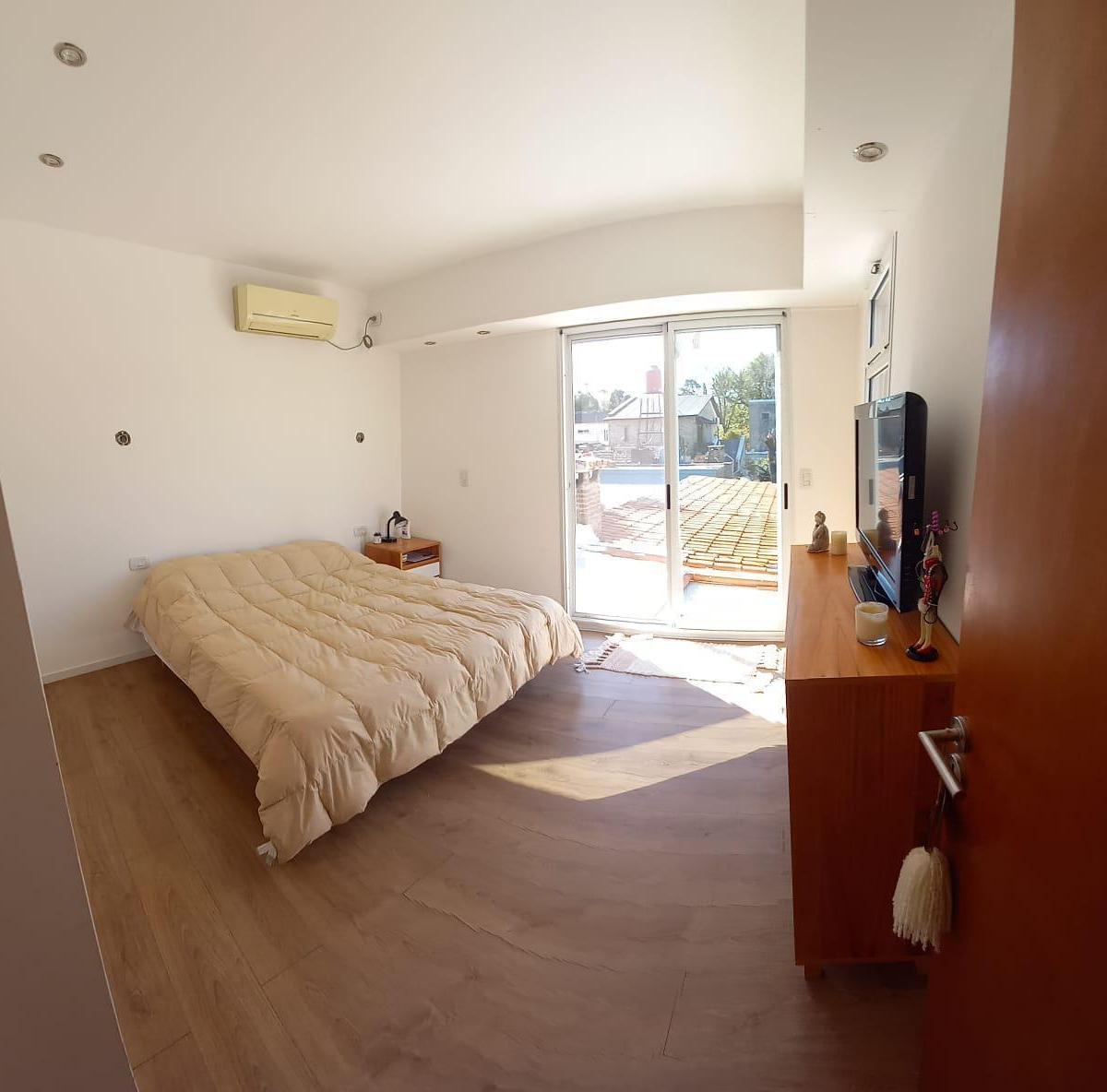 Venta Casa 5 Dorm. Granadero Baigorria 2