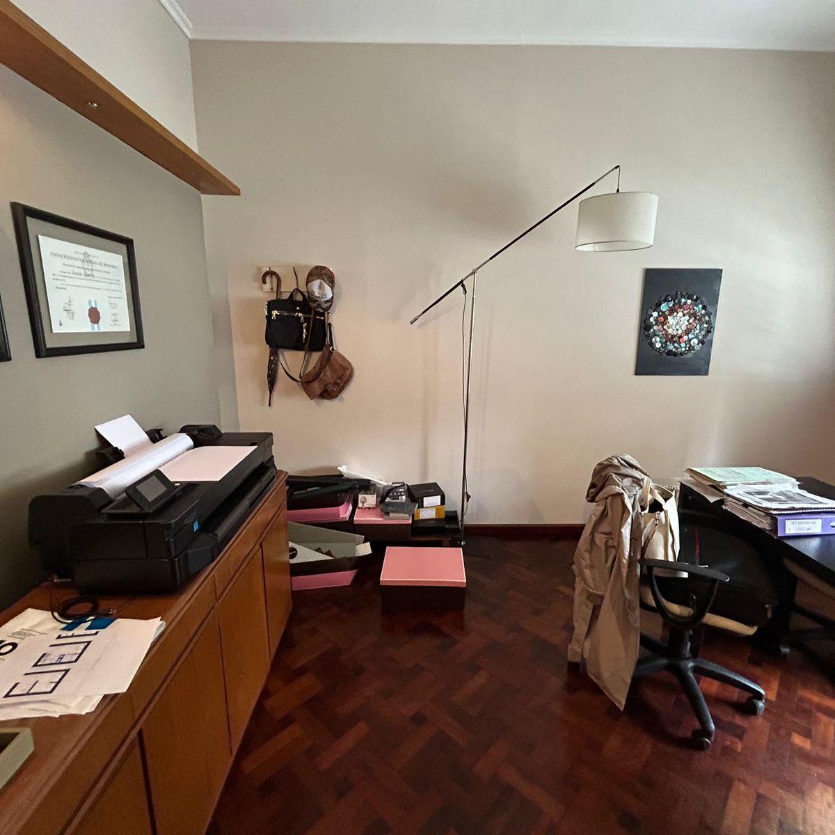 Venta Casa con Cochera de 3 Dorm. en Lourdes 1