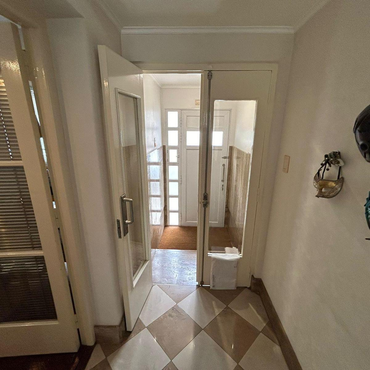 Venta Casa con Cochera de 3 Dorm. en Lourdes 5