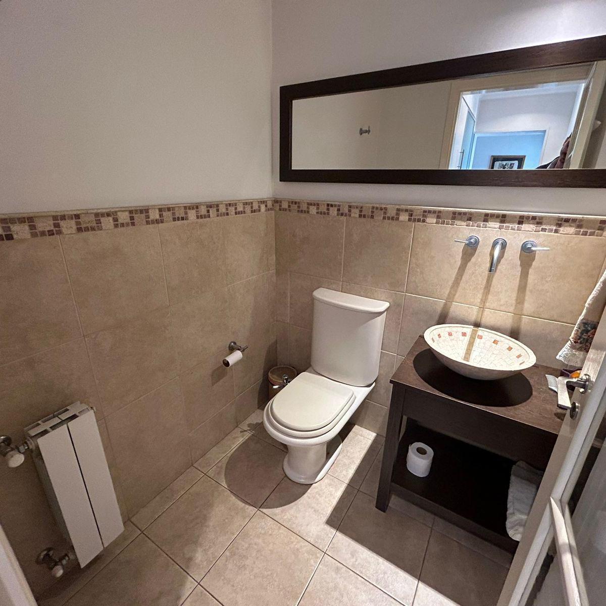 Venta Casa con Cochera de 3 Dorm. en Lourdes 2