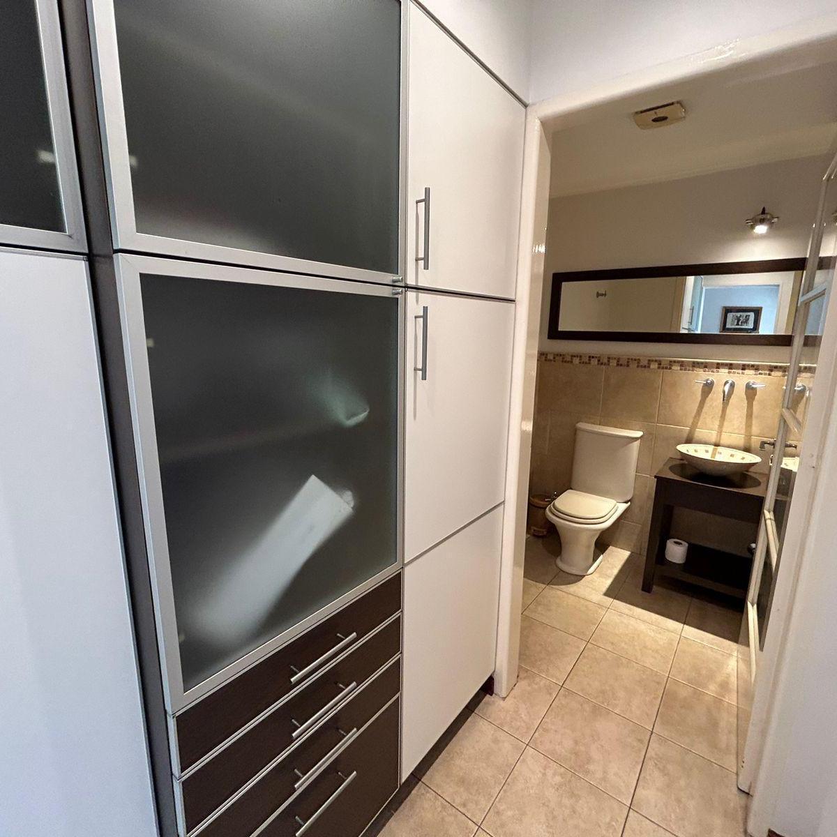 Venta Casa con Cochera de 3 Dorm. en Lourdes 3