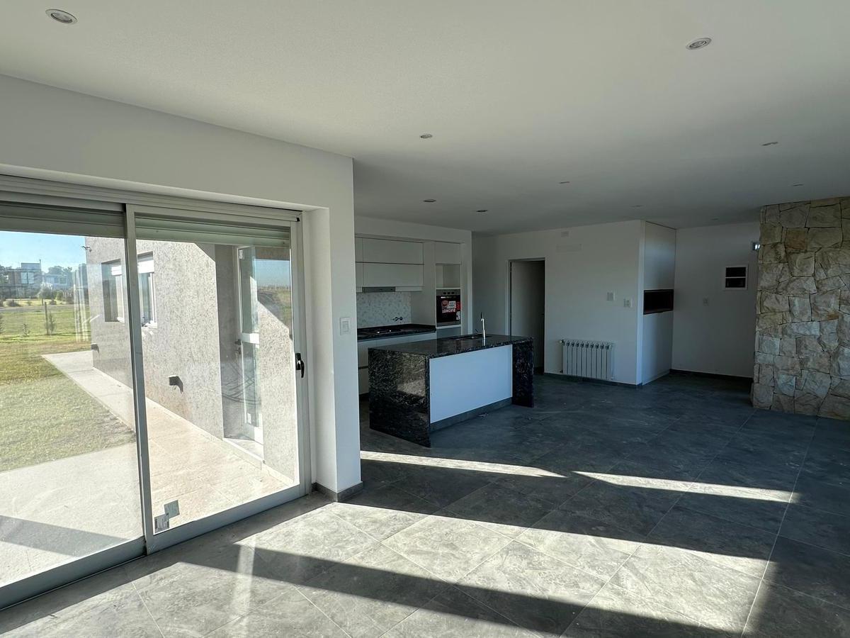 Venta Casa 3 Dorm. Brisanova Pueblo Esther 5