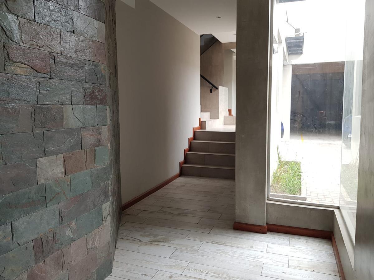 Venta Departamento 2 Dorm. Cochera Refineria 5