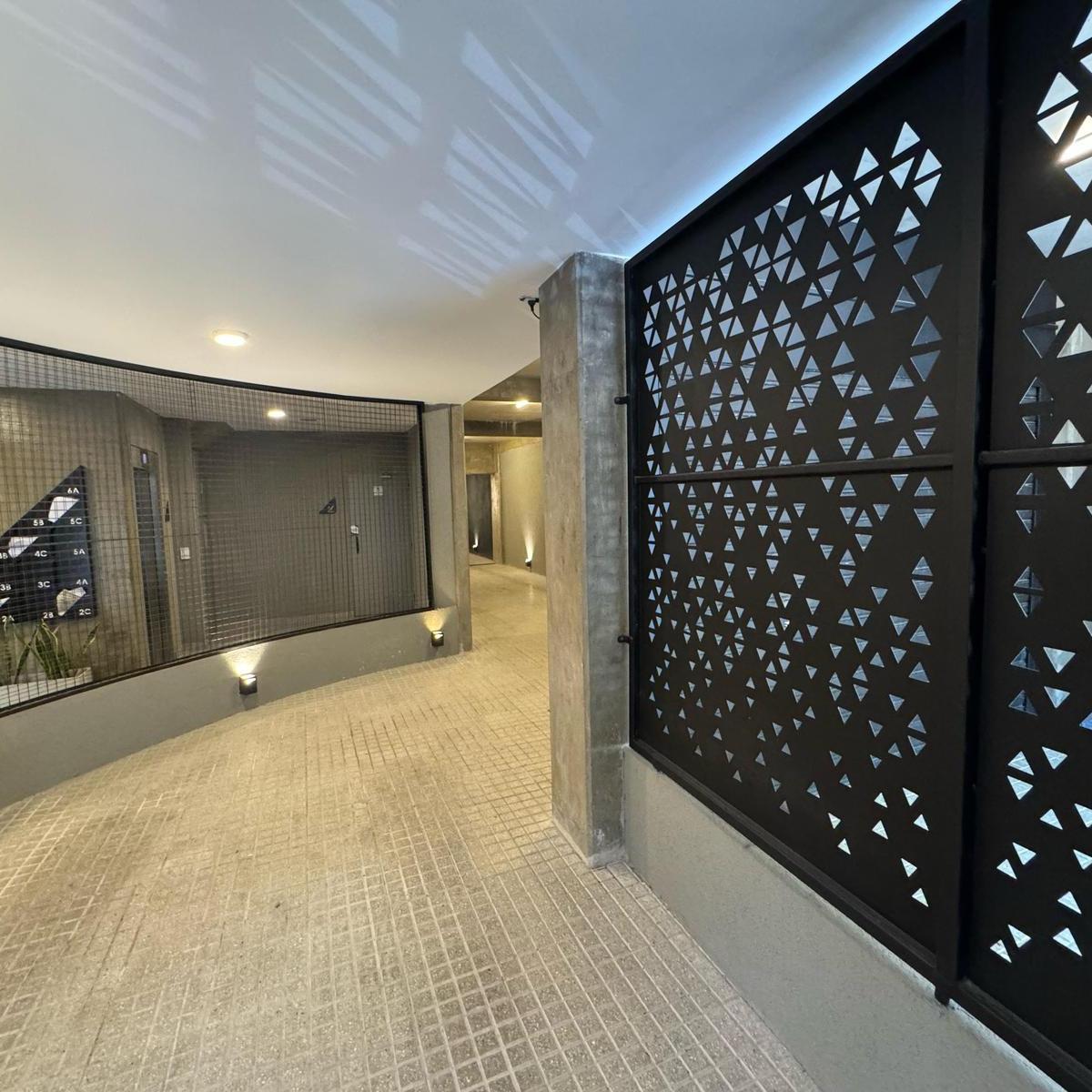 venta departamento dos dormitorios mas comodin dos baños cochera barrio abasto