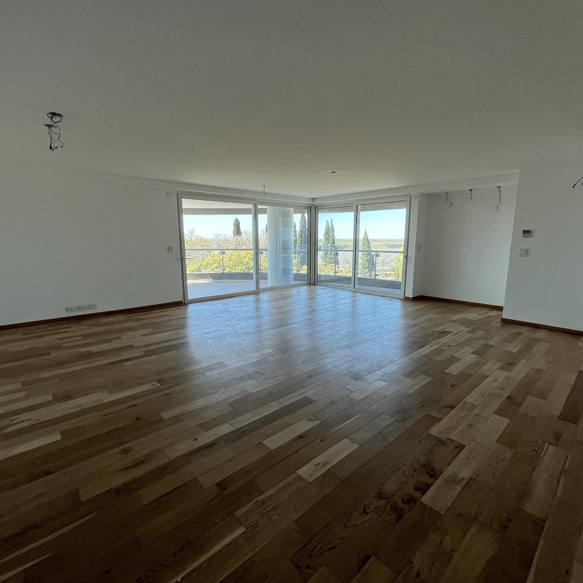 Venta Departamento 3 Dorm. Quinquela Plaza Rosario 4