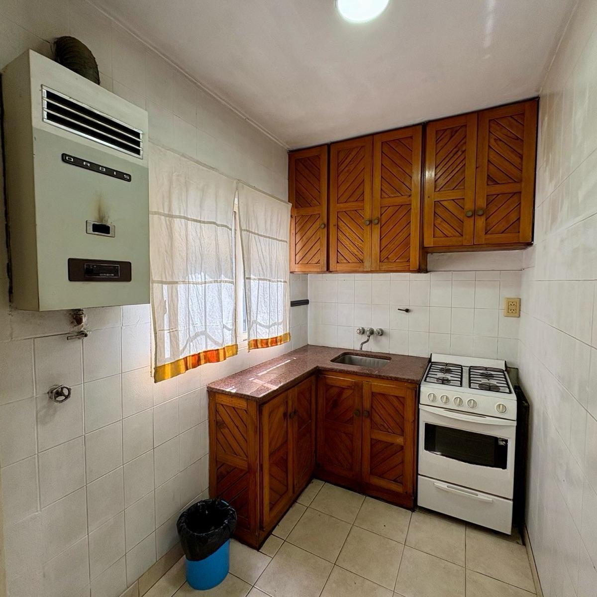 Venta Departamento 2 Dorm. Cochera Abasto 4