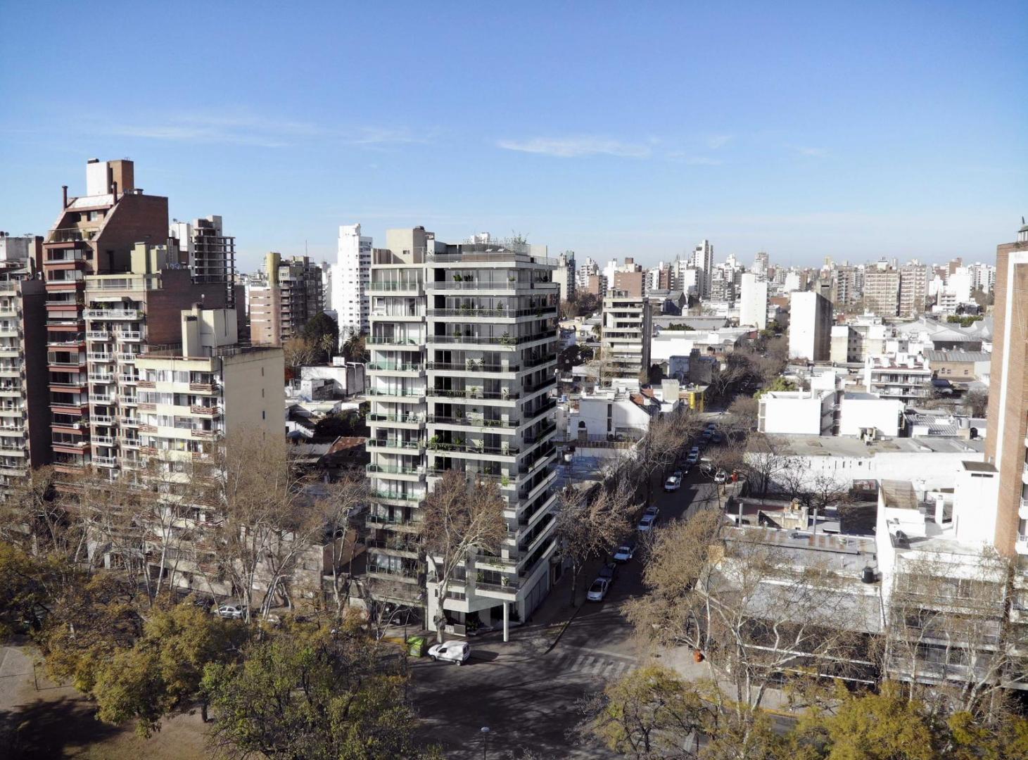 venta departamento dos dormitorios frente al rio en Pichincha