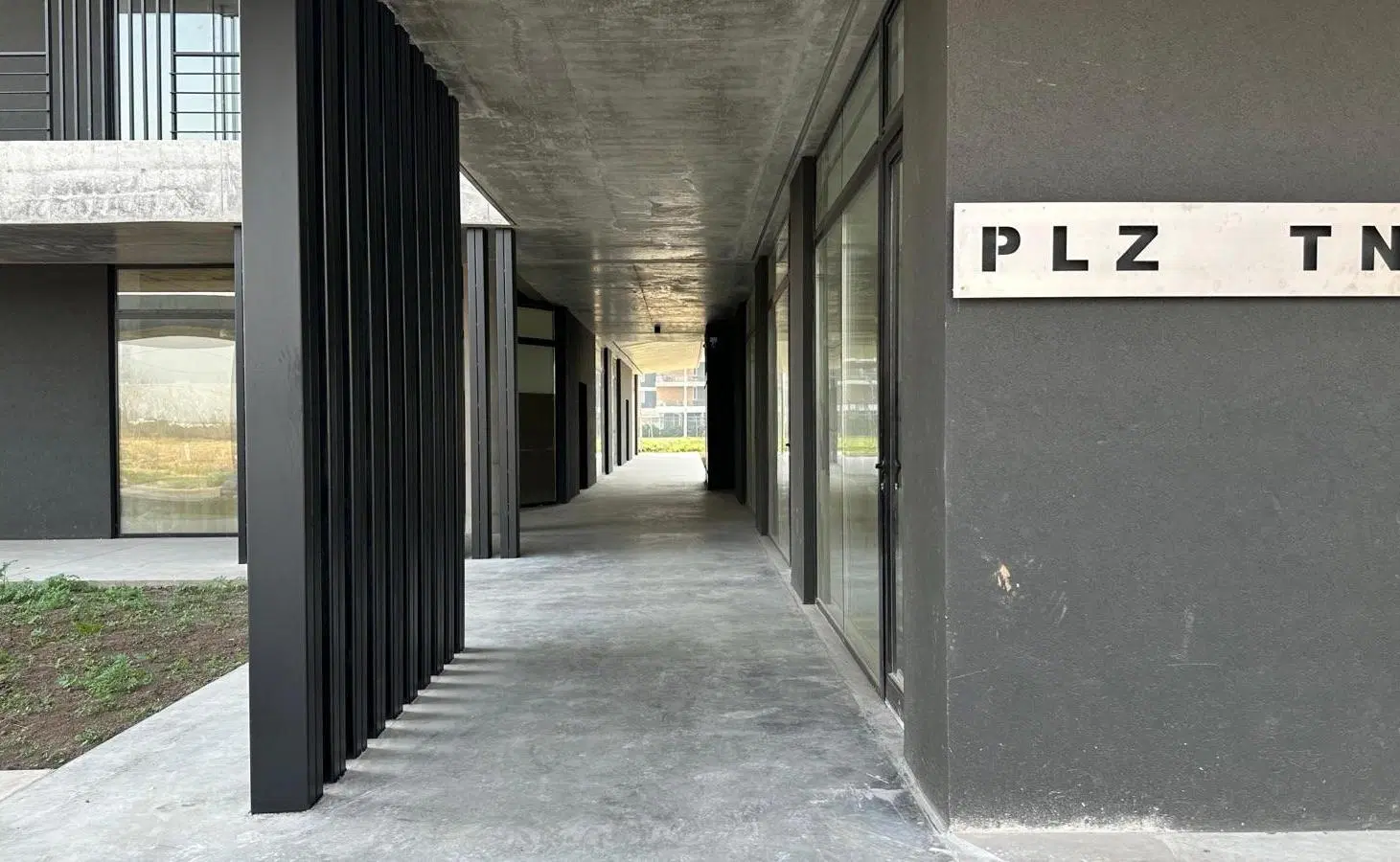 alquiler oficinas plaza tierra nueva fisherton 2
