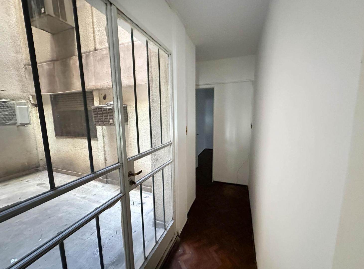 Venta Departamento 3 Dormitorios a Refaccionar