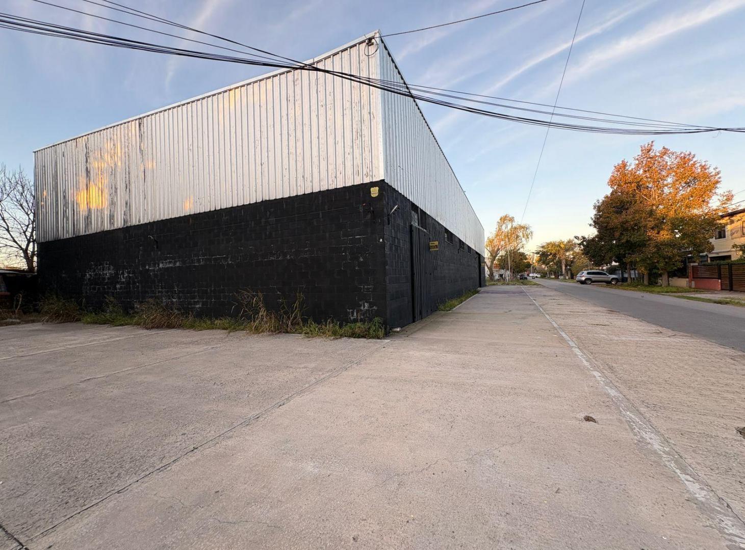 Depósito 600m2 fisherton
