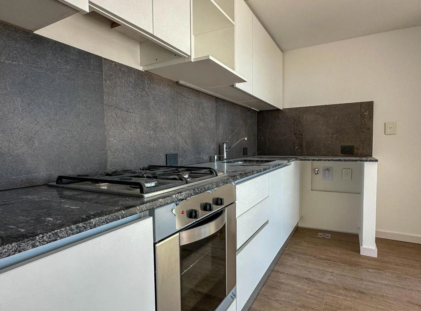 Venta departamento un dormitorio con amenities barrio lourdes 2