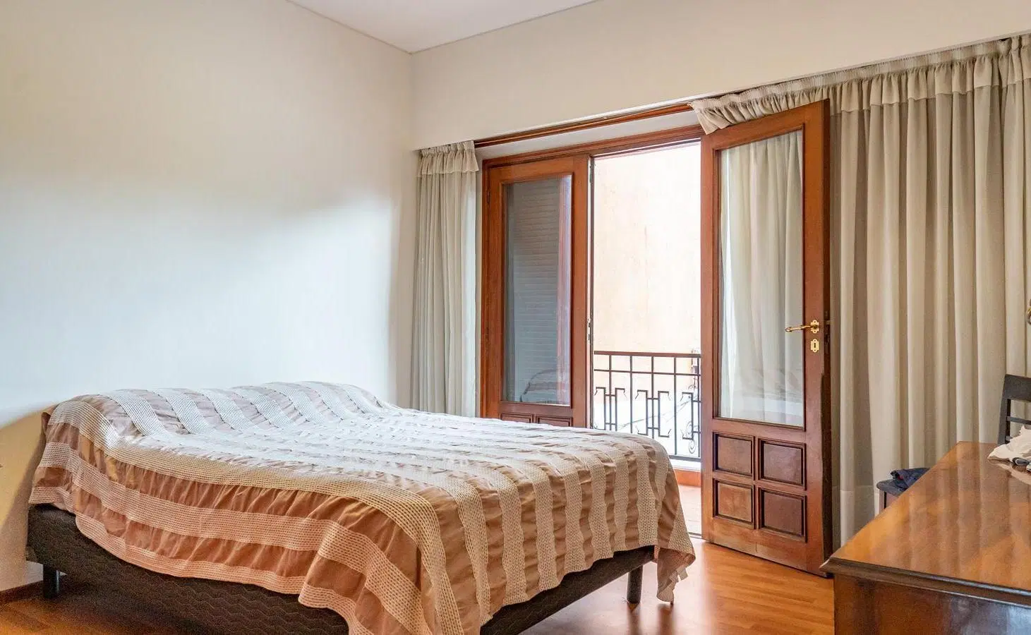 Venta departamento 3 dormitorios balcon patio fisherton 2