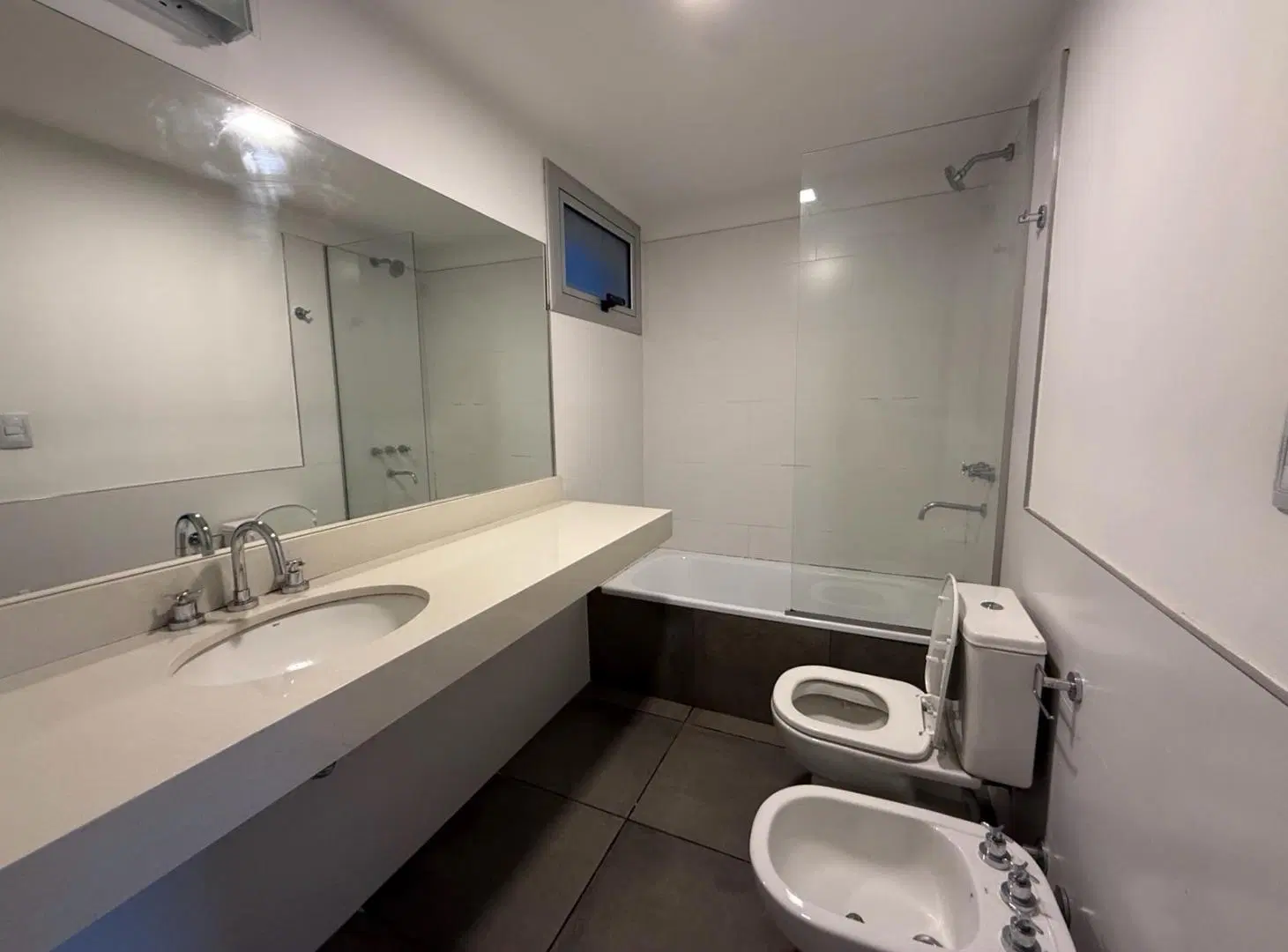Alquiler departamento 2 dormitorios cochera balcon alberdi 3