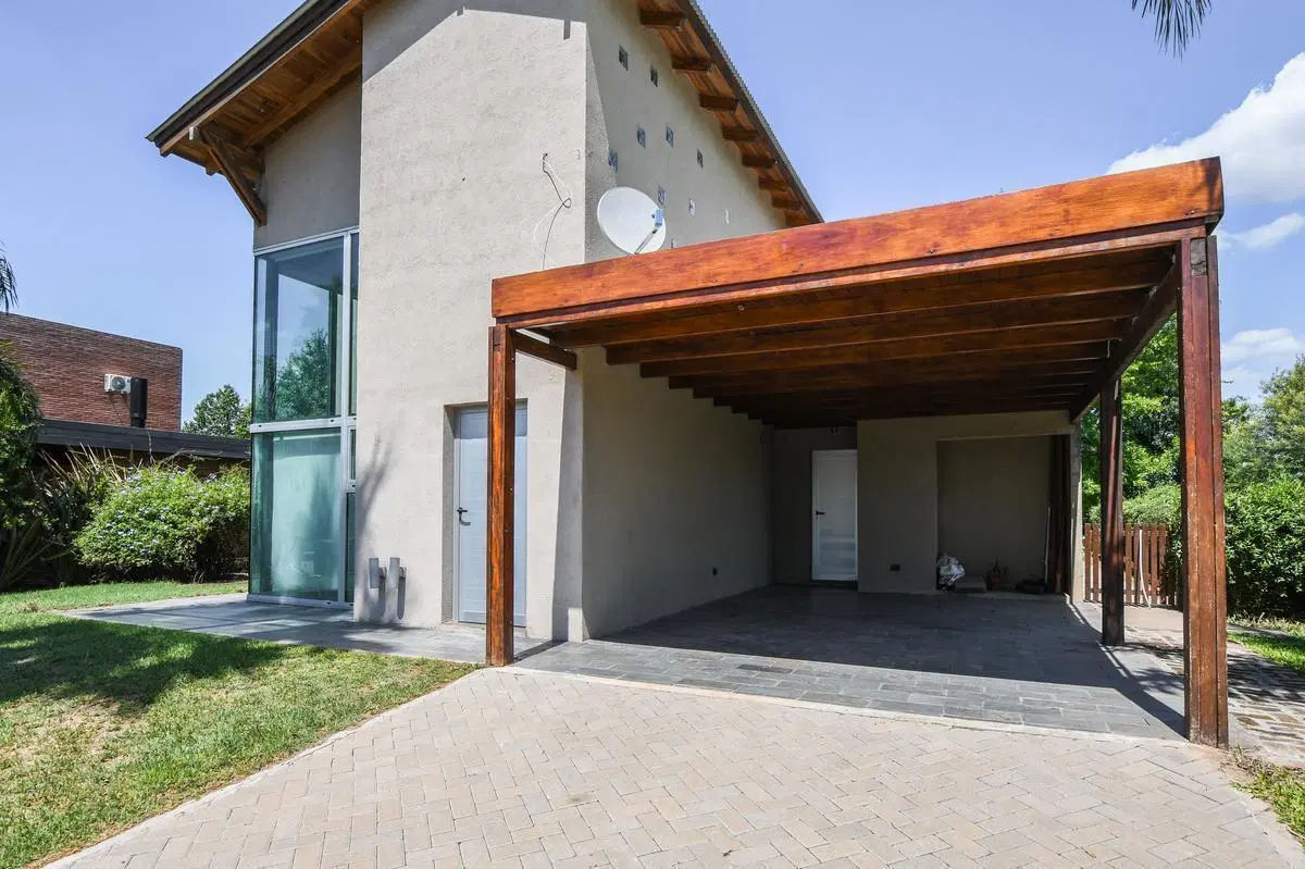 Venta Casa 4 dormitorios Funes Miraflores Funes Hills 1