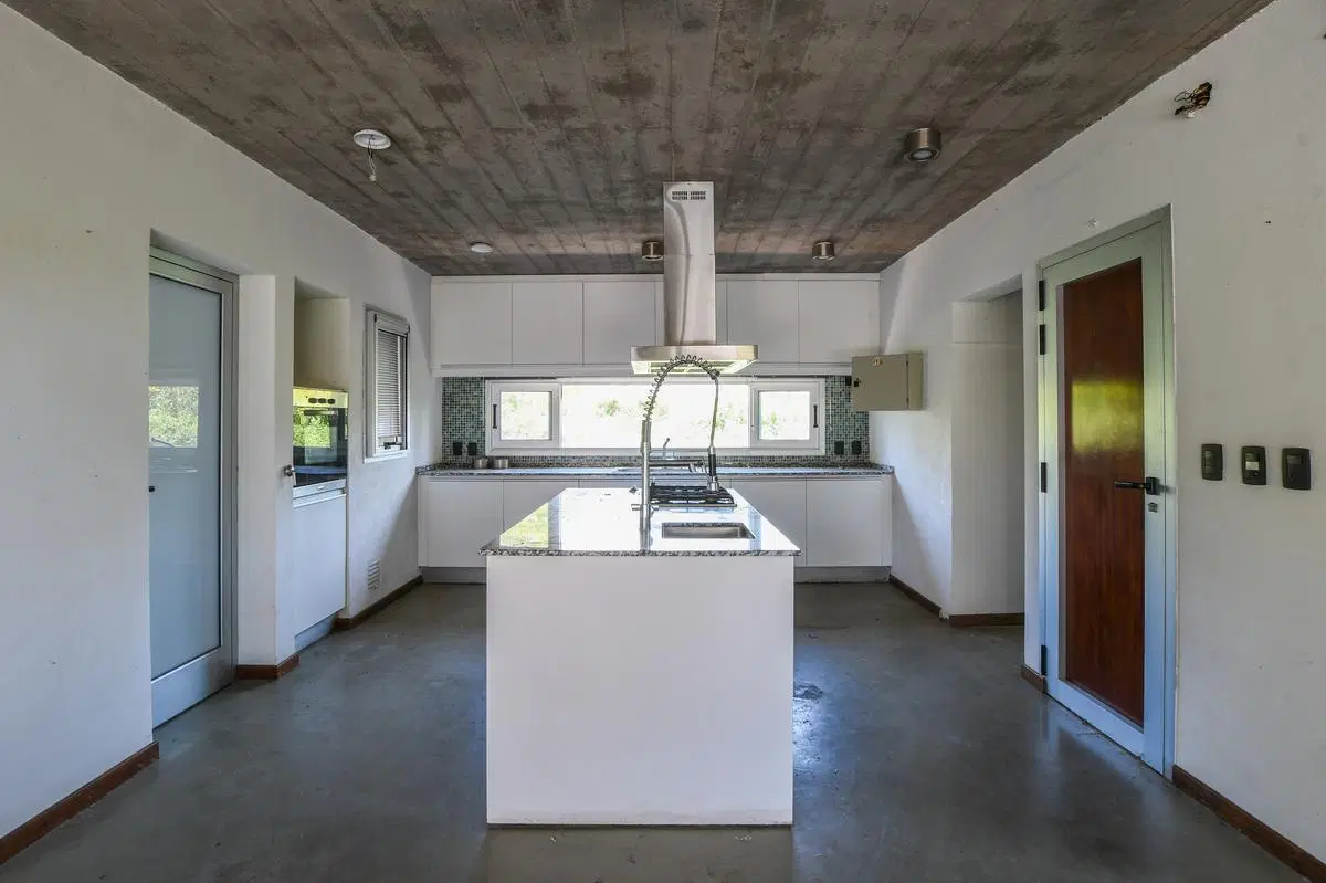 Venta Casa 4 dormitorios Funes Miraflores Funes Hills 5