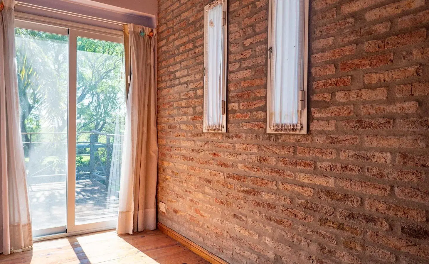 venta casa tres dormitorios barrio privado pueblo esther 5