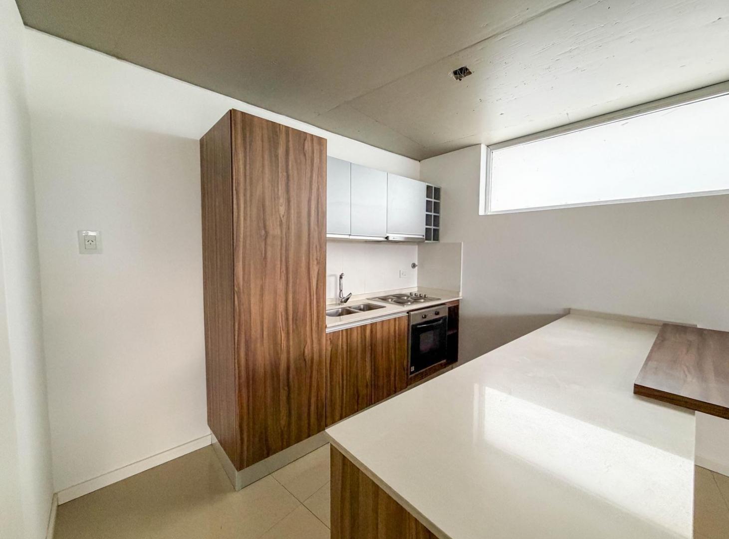 Foto de ALQUILER DEPARTAMENTO 1 DORMITORIO COCHERA BALCON FISHERTON, imagen 4