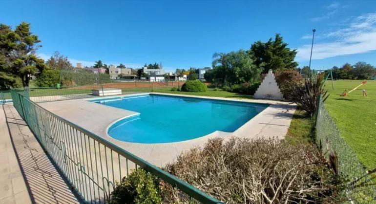 Foto de Lote en venta en Campos de Esther barrio cerrado, imagen 1