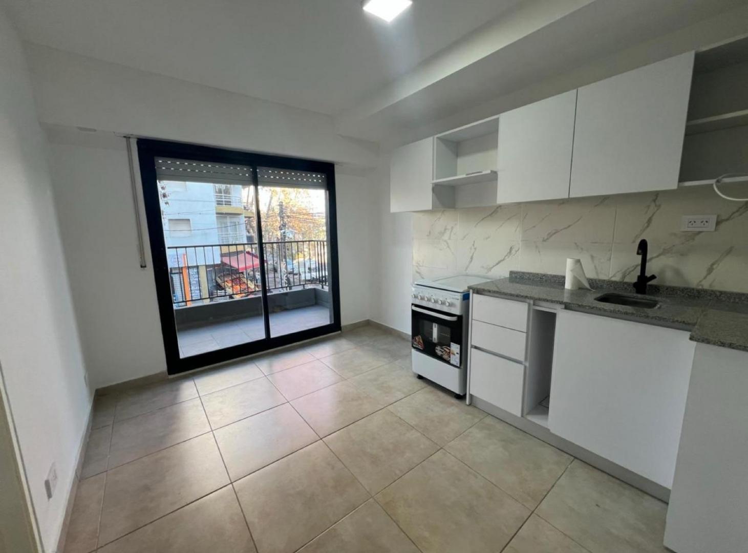 Foto de Alquiler departamento 1 dormitorio luis agote balcon, imagen 1