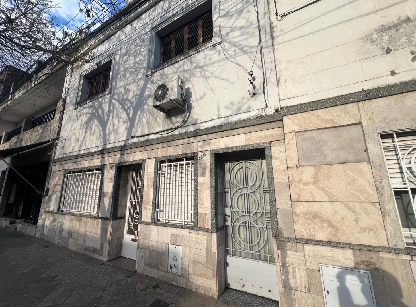 Foto de venta casa de dos dormitorios abasto, imagen 2