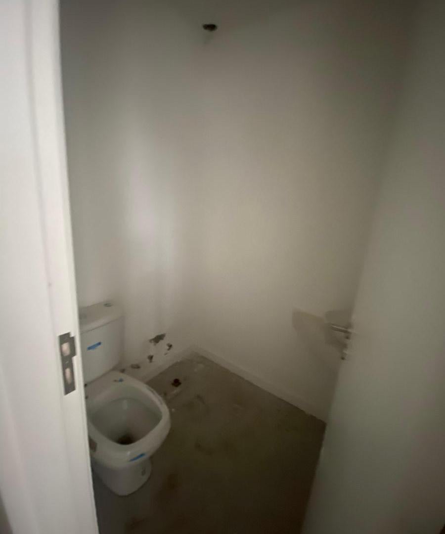 Foto de venta local comercial al frente republica de la sexta, imagen 4