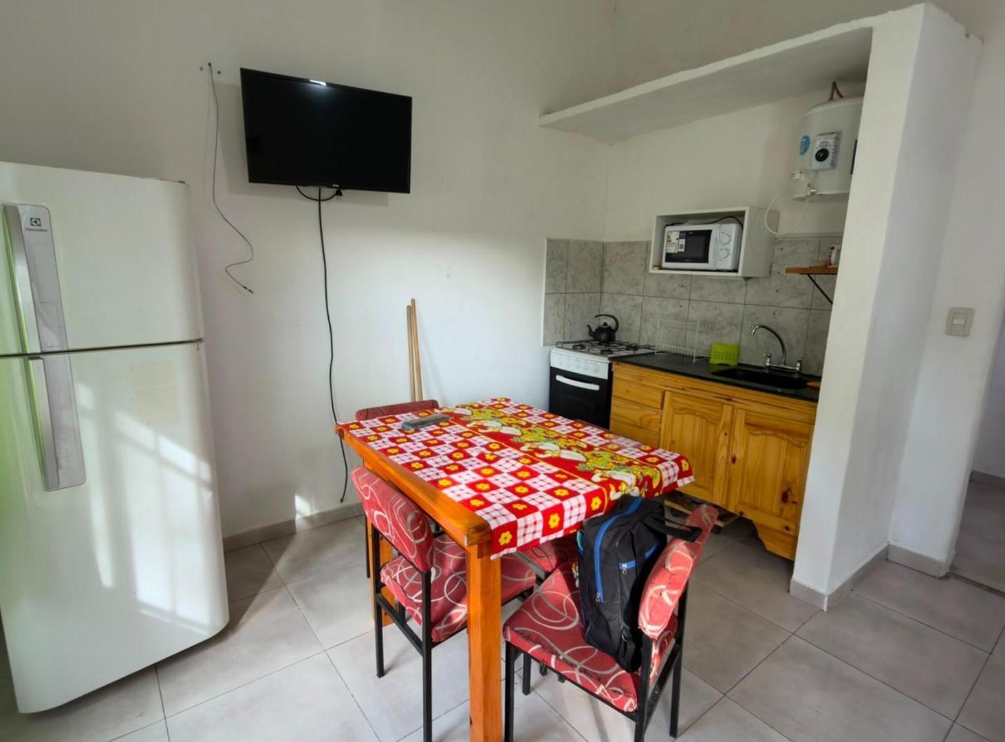 Foto de CHALET ( DIVIDIDO EN 2 DPTOS ) - ZONA NORTE- OPORTUNIDAD !!!, imagen 3