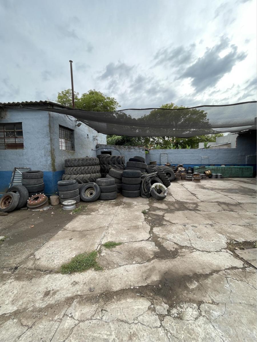 Taller, Galpon Lavadero Gomeria Sobre Av 75 Entre 68 y 70 5