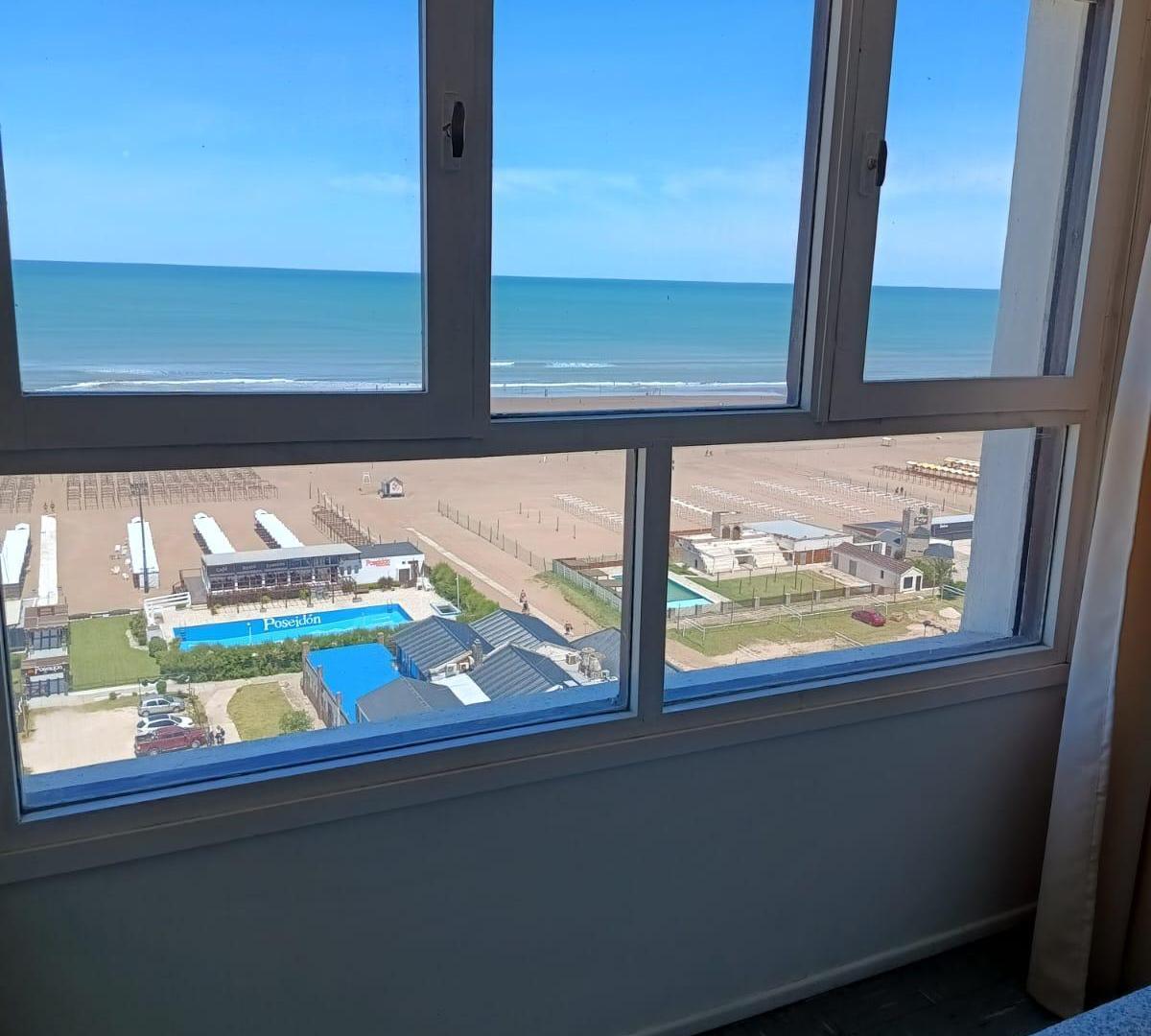 Foto de Monoambiente frente al mar vista frontal, imagen 2