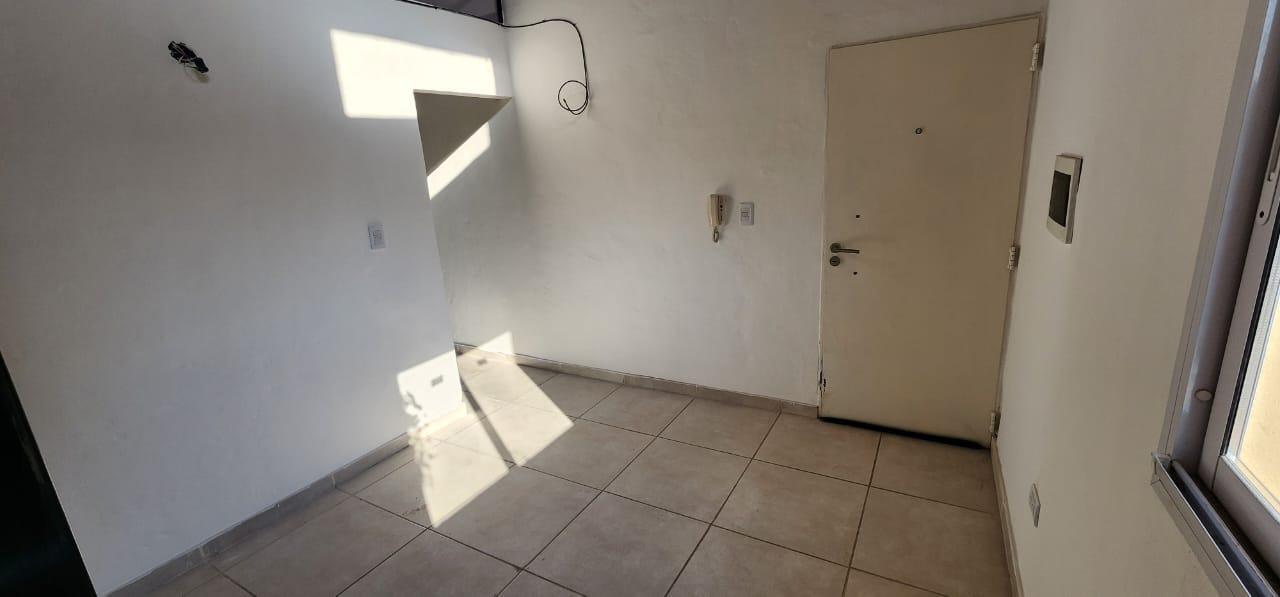 Foto de Departamento 2 Ambientes en Alquiler con cochera, imagen 3