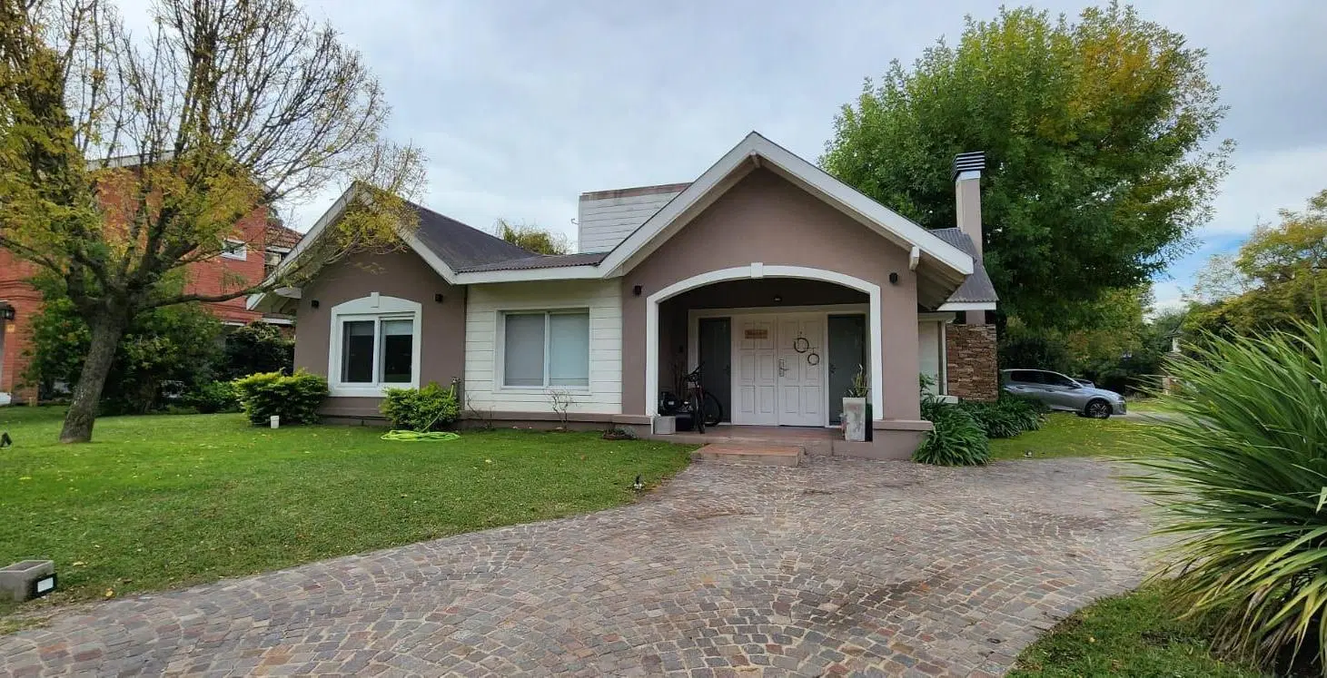 CASA 5 AMBIENTES EN VENTA BOCA RATON PILAR 4