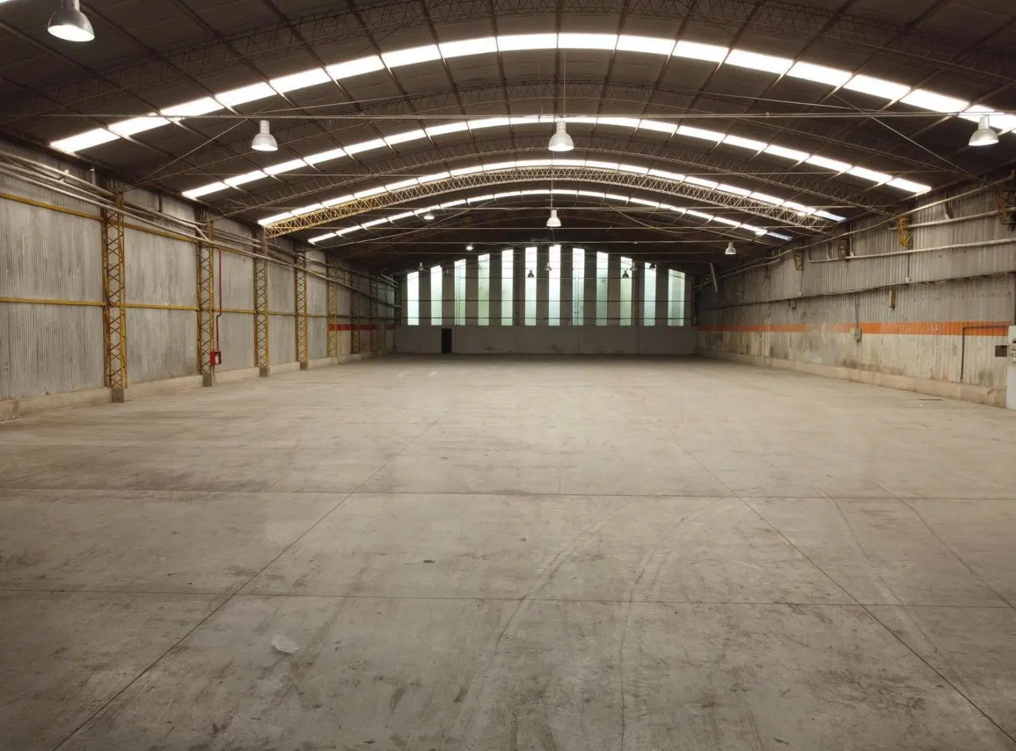 GALPON INDUSTRIAL EN ALQUILER 4