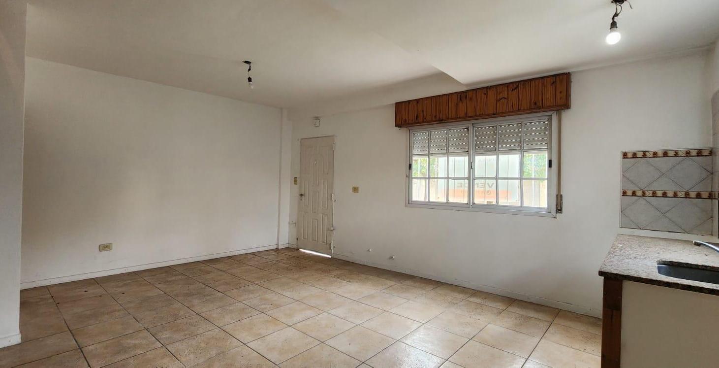 Foto de DUPLEX 3 AMBIENTES CON COCHERA EN VENTA, imagen 5