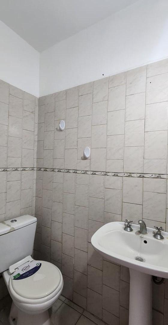 Foto de DUPLEX 3 AMBIENTES CON COCHERA EN VENTA, imagen 2