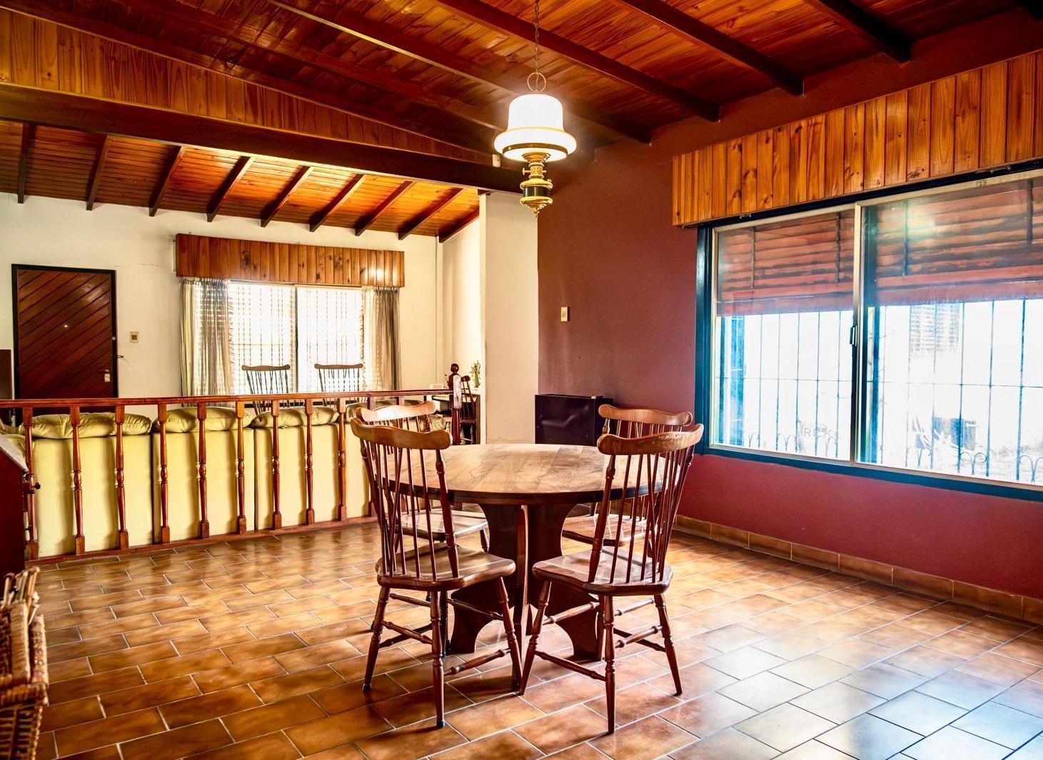 Foto de VENTA DE CASA 5 AMBIENTES MORENO CENTRO, imagen 2