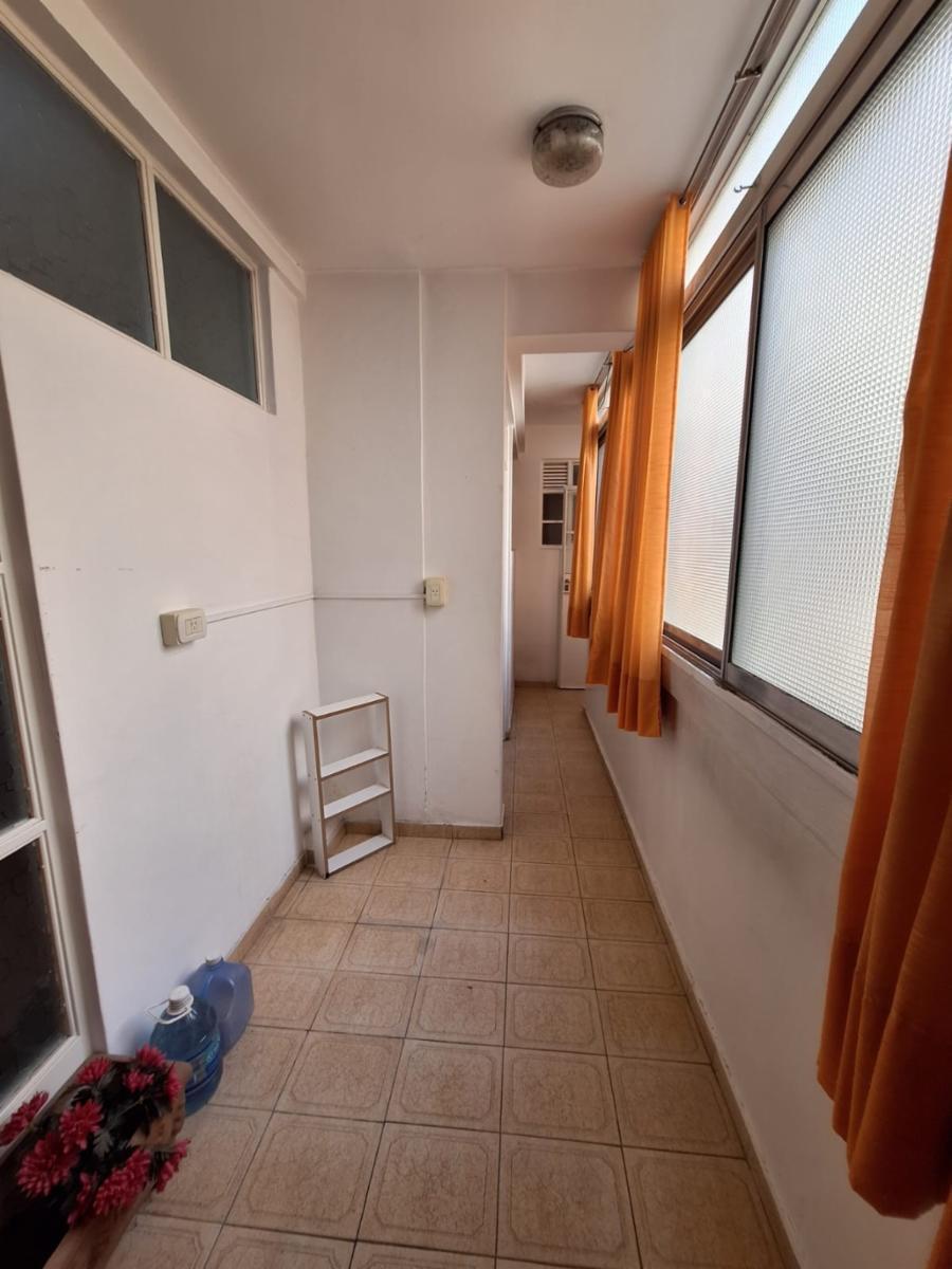Piso 3 Dorm. a m de Av Alem 4