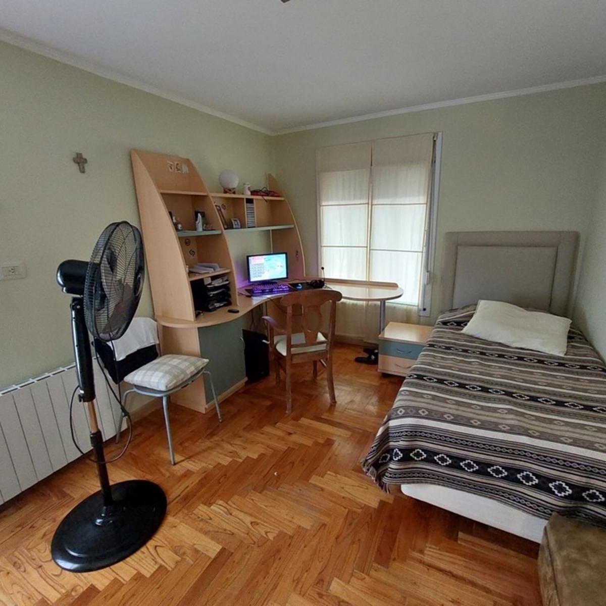 Casa 5 Dorm. en Venta Pago Chico 1