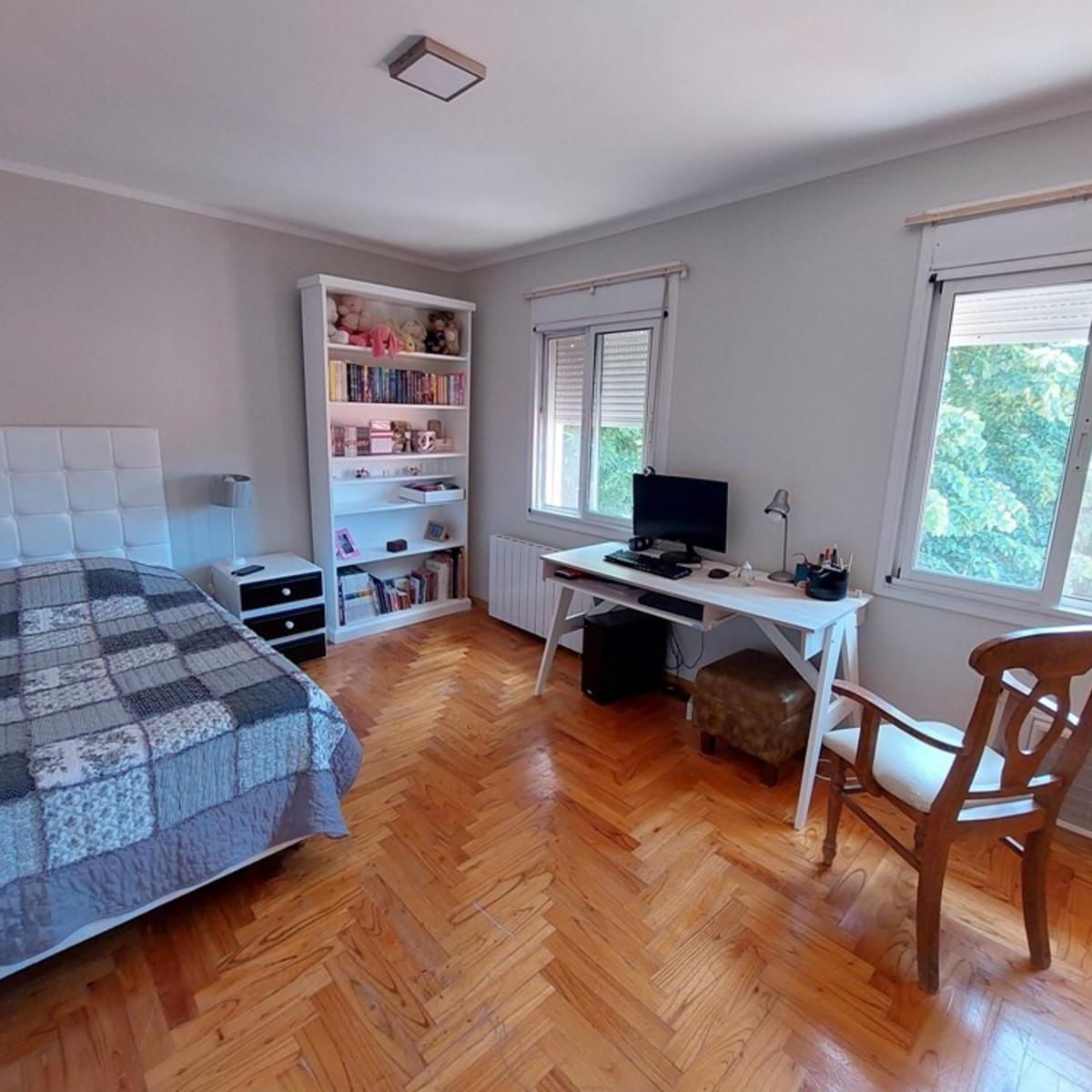 Casa 5 Dorm. en Venta Pago Chico 4