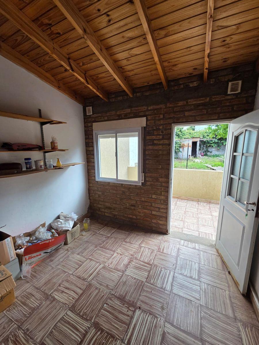 Casa 1/2 Dorm. 3