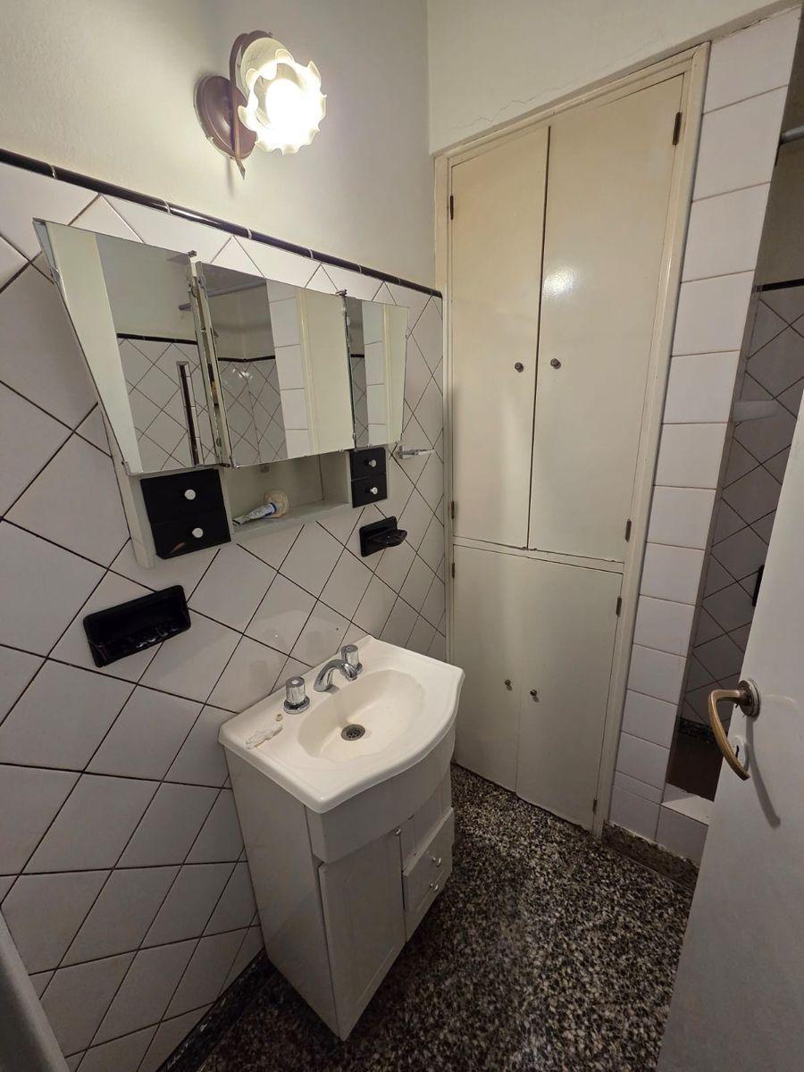 Casa 1/2 Dorm. 2