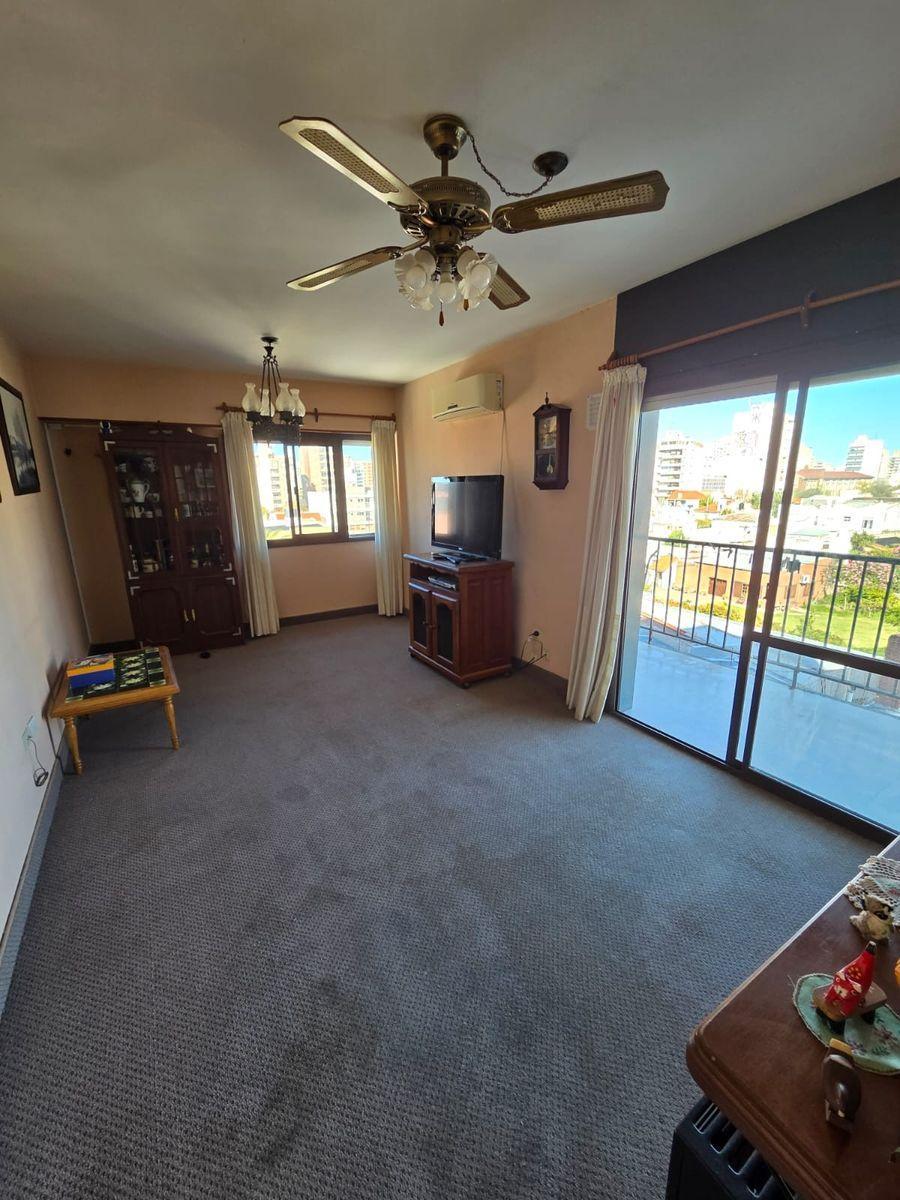 Venta Departamento 3 Dorm. con Cochera y Quincho Excelente Ubicación 4