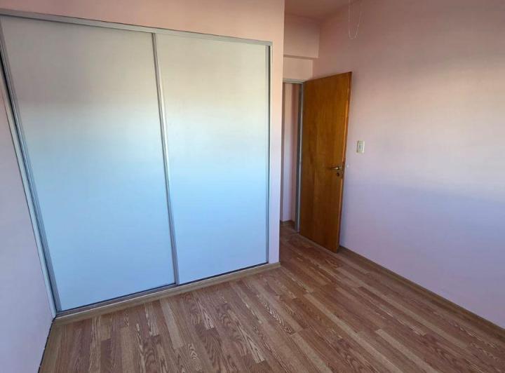 Departamento 1 dormitorio c/balcon Zelarrayan 1176 5